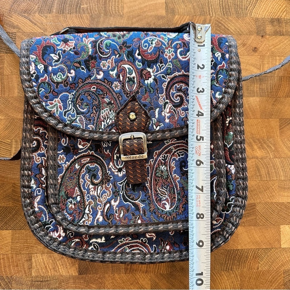 Paisley Patterned Crossbody Bag - Picture 5 of 7